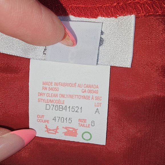 NWT •JONES BASICS • Jones New York BORDEUX •VINTAGE 90s Red Fitted Skirt - Picture 8 of 8